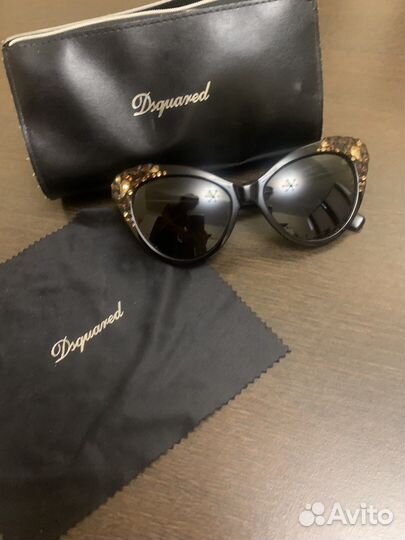 Солнцезащитные очки Dsquared