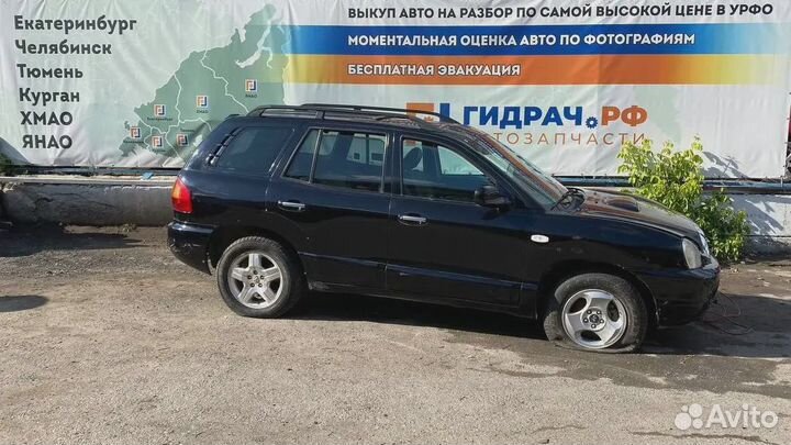 Стекло двери задней правой (форточка) Hyundai Sant