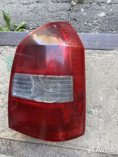 Задний правый фонарь хендай тусан 1