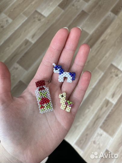 Украшения из бисера