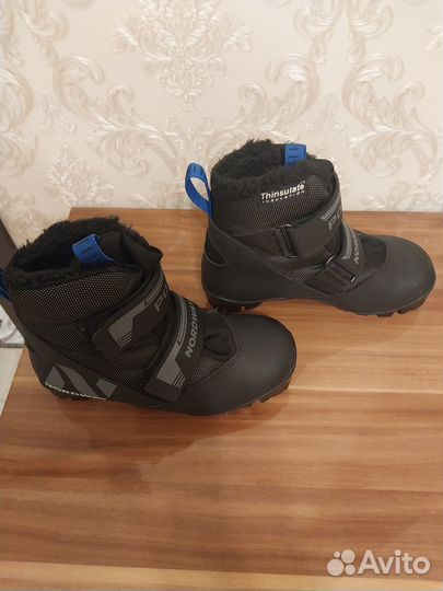 Лыжные ботинки