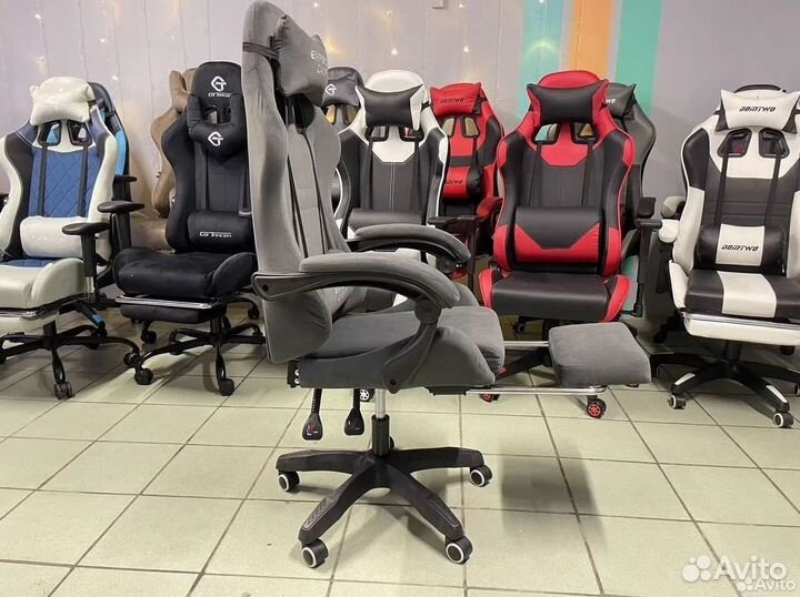 Компьютерное игровое кресло геймерское с массажем