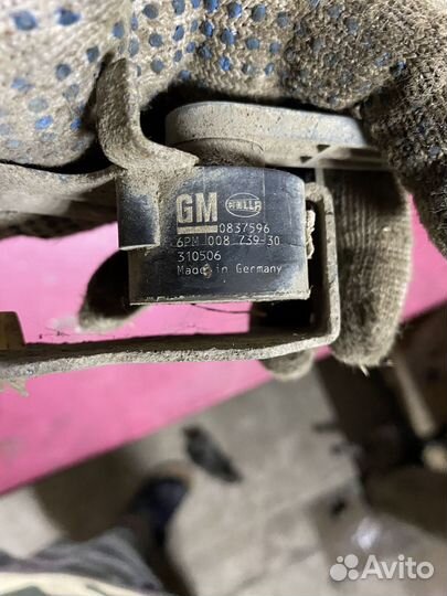 Датчик положения кузова Opel Astra H