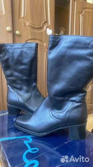 Зимние женские сапоги 38 натуральная кожа новые