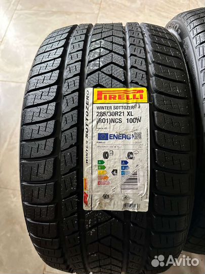 Pirelli Winter Sottozero 3 255/35 R21 и 285/30 R21