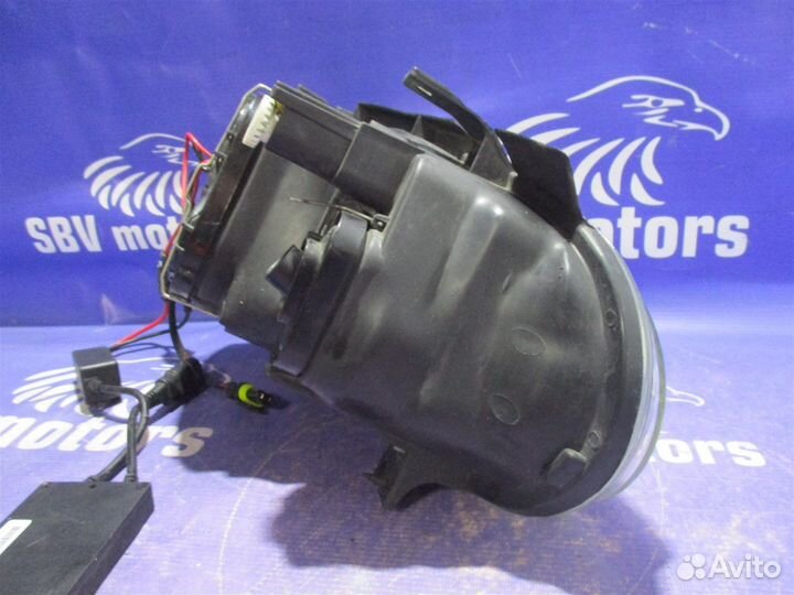 Фара передняя левая Volkswagen Golf 4