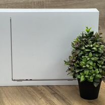 MacBook Air 15 M3 8 256 starlight