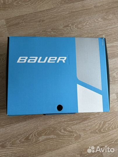 Хоккейные мужские коньки bauer