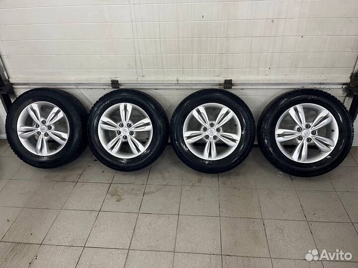 Зимние колеса Хендай ix35 225/65 R17