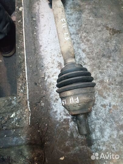 Правый привод Ford Focus 2 1.8