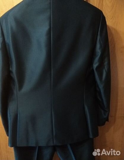 Продается мужской костюм.Состояние отличное
