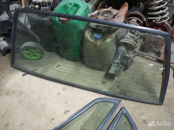 Заднее и задние боковые стала ваз 2115