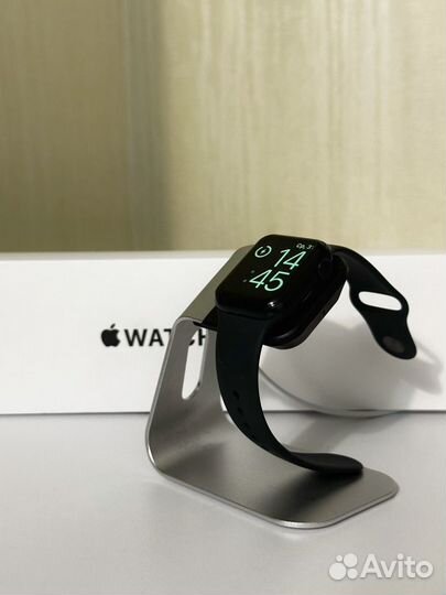 Apple Watch SE 2022 40mm (на гарантии)