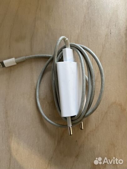 Телефон iPhone 8 64 gb