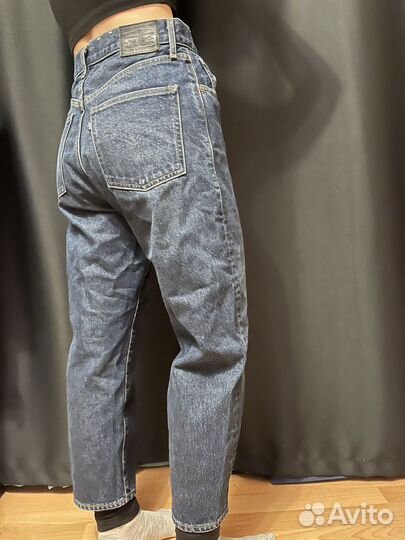 Джинсы levis