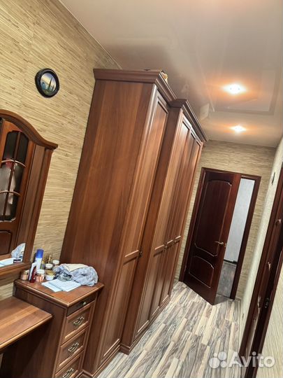 Шкаф зеркало тумба