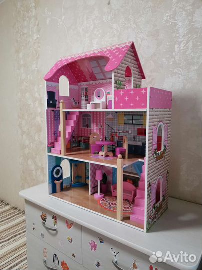 Домик кукольный