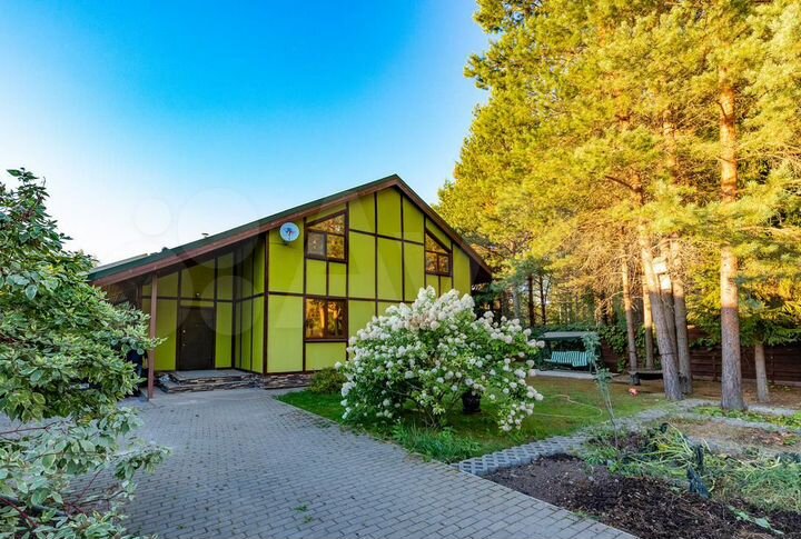 Дом 200 м² на участке 6 сот.