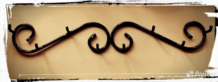 Вешалка кованая настенная