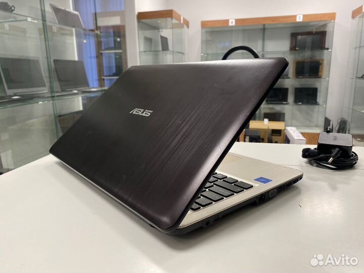 Ноутбук Hp (Ryzen 3/ 8gb/ SSD 256gb)