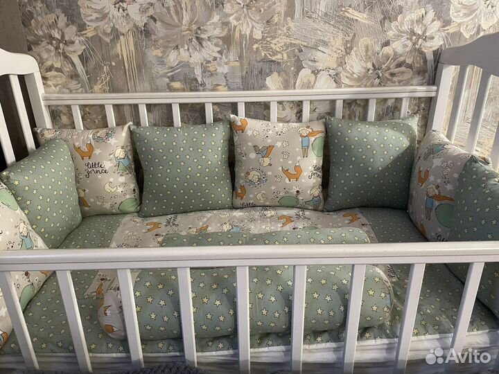 Подушки-бортики, комплект для детской кроватки