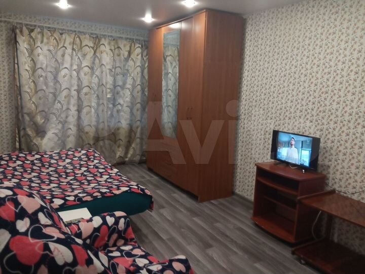 2-к. квартира, 46 м², 2/4 эт.