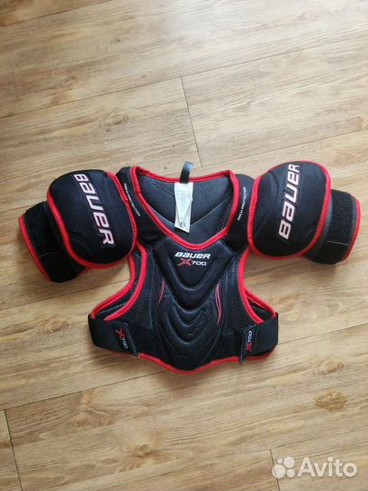 Продам нагрудник Bauer vapor x 700 р.S