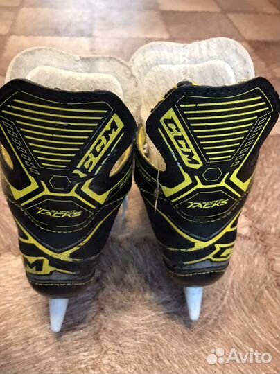 Коньки хоккейные ссм