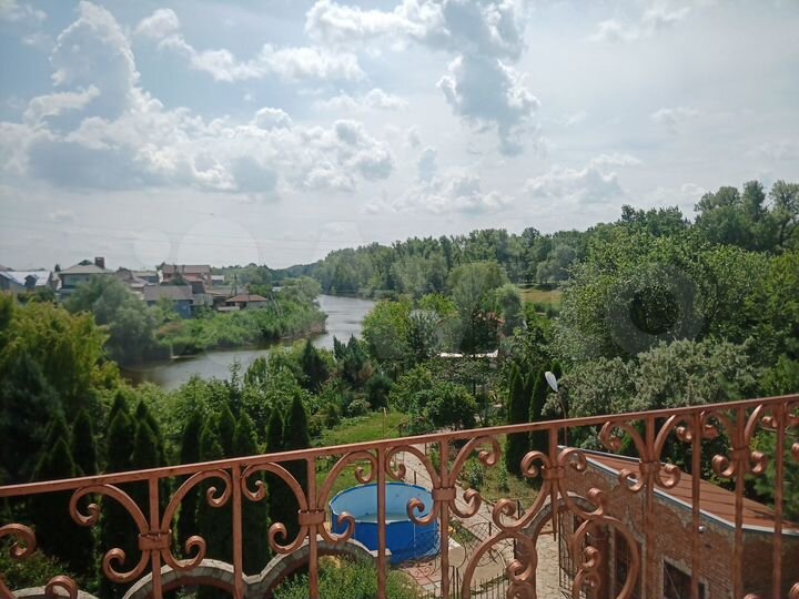 Дом 250 м² на участке 20 сот.