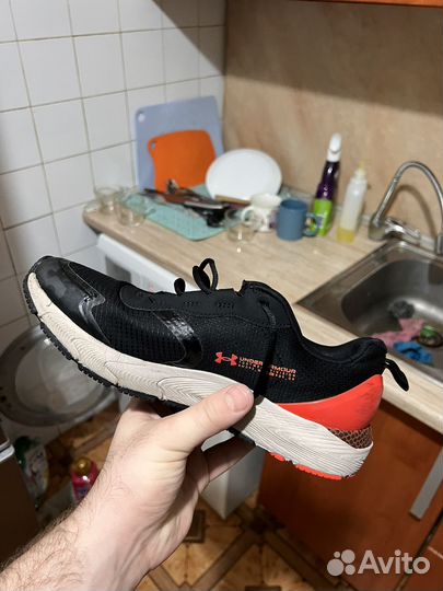 Кроссовки мужские 42 размер under armor
