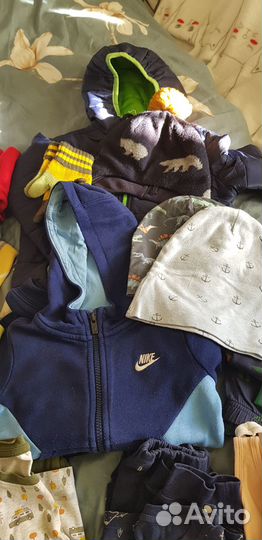 Три пакета одежды для мальчика 86-92