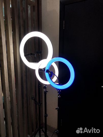 Кольцевая лампа со штативом