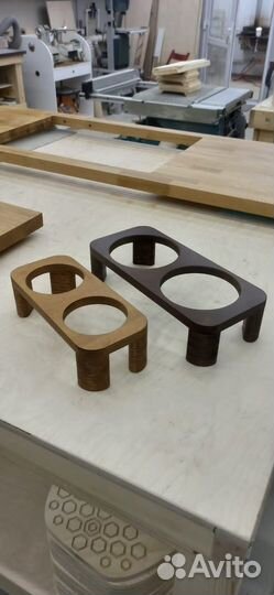 Деревянная подставка для кошачих мисок из фанеры