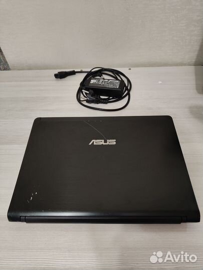 Asus ul80v