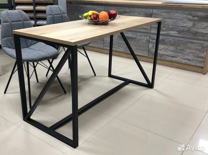 Стол на кухню в стиле Лофт