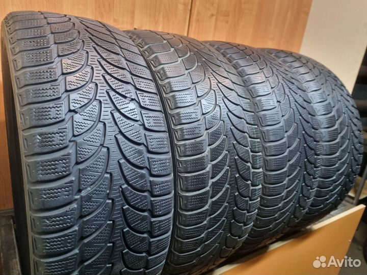 Bridgestone Blizzak LM-80 Evo 235/55 R18