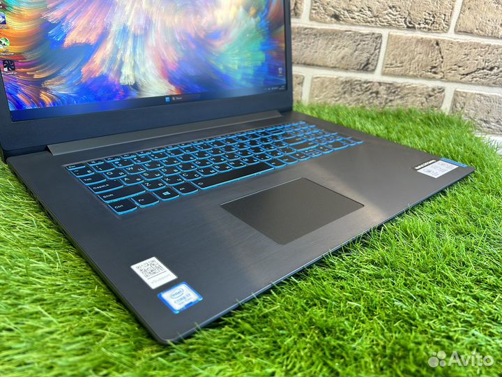 Игровой 17-ка Lenovo Core i7-9750H/GTX1050 3GB/SSD