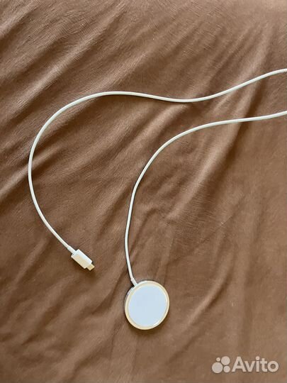 Беспроводная зарядка для iPhone