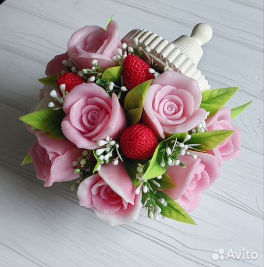 Букет из мыльных роз в шкатулке