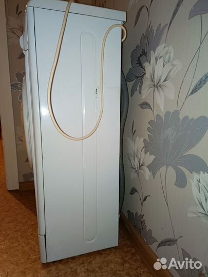 Стиральная машина indesit узкая