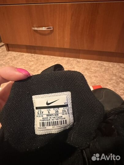 Ботинки nike 39