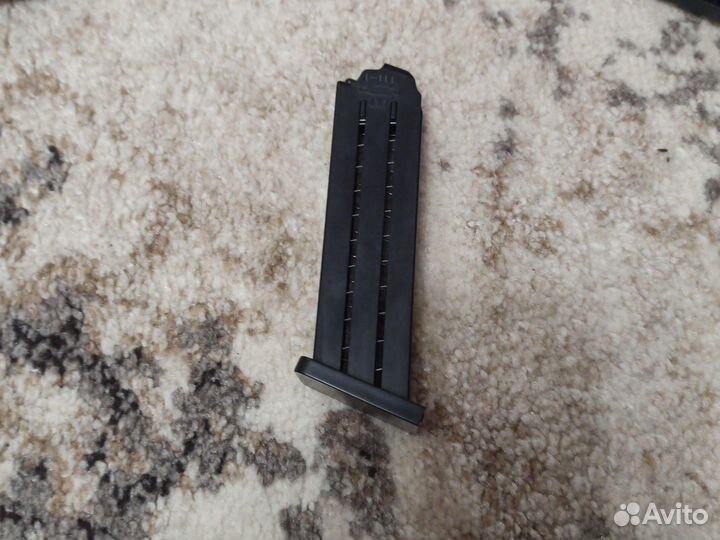 Пистолет Глок 9х19