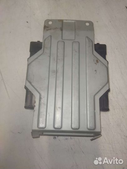 Блок управления двигателем Mitsubishi Carisma