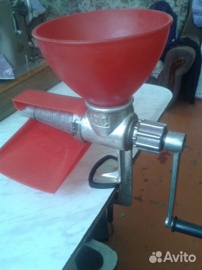 Соковыжималка механическая