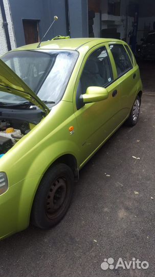 Патрубок радиатора Chevrolet Aveo T200 (2003-2008)