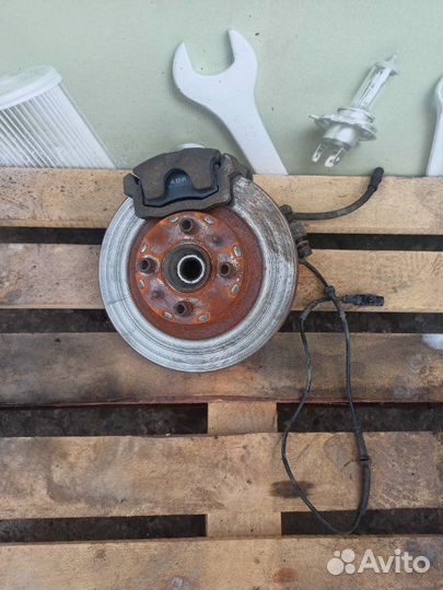 Кулак поворотный передний Лада Приора 2170 21126