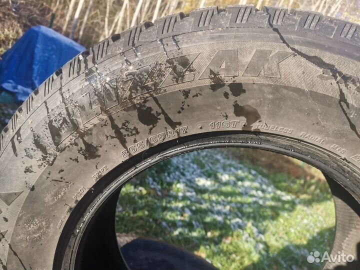 Bridgestone Blizzak Spike-01 265/65 R17 116