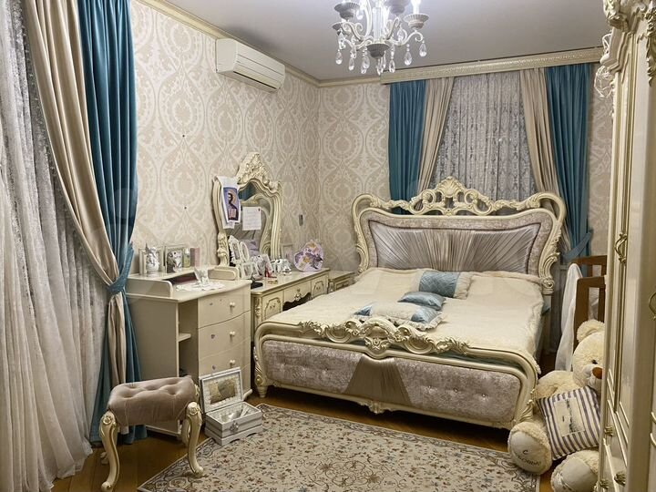 Дом 180 м² на участке 20 сот.