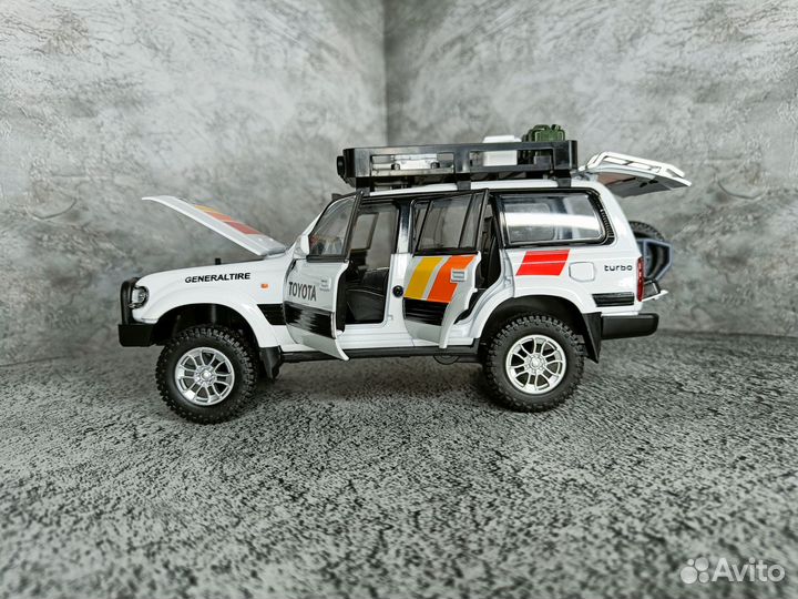 Машинка Металлическая Toyota Land Cruiser 80