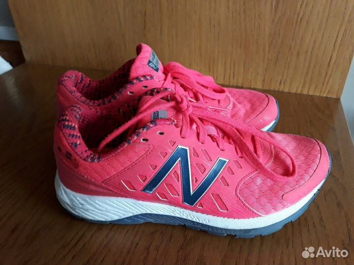 Кроссовки New Balance 38EU
